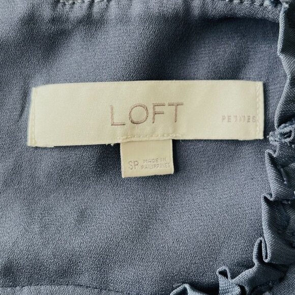 Loft Knee Length Dress Size 8 Petite Frey Flowy Ruffle neckline and Cap Sleeve - Picture 10 of 12